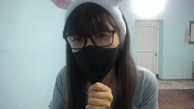 elllaaxx online show from October 17, 4:27 am