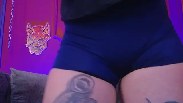 Julieta Russell online show from January 10, 12:21 pm