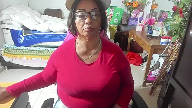 Mrs mommy  online show from September 25, 9:12 pm