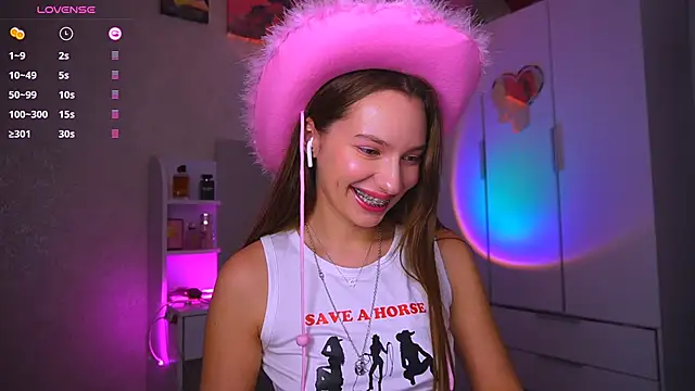 soffy  kisss online show from November 30, 6:23 pm