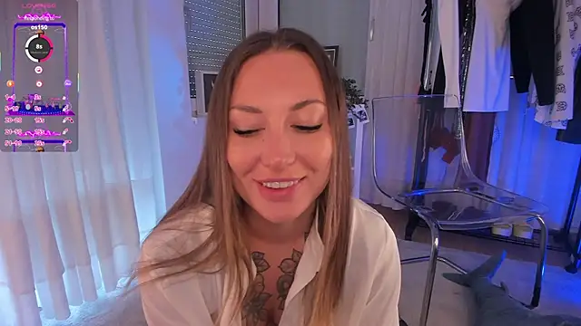 seilyfox online show from October 1, 9:03 am