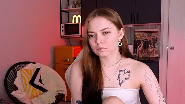 doll lol  online show from December 2, 6:43 pm