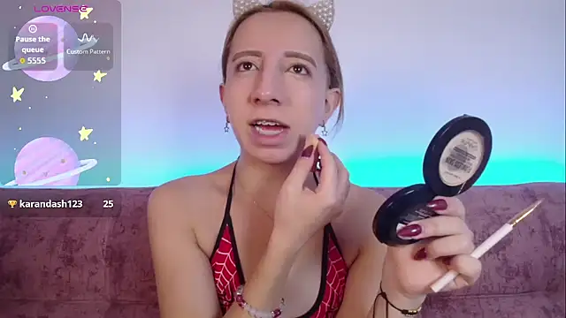 Miiaa doll online show from October 3, 12:10 pm