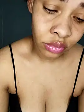 Su Duarte 1 online show from September 21, 9:57 pm