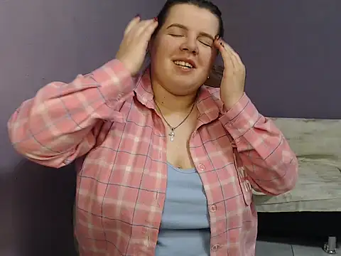 so shy online show from October 8, 11:14 am