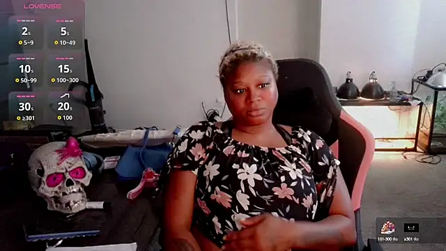 lexilove8 online show from October 8, 8:46 pm