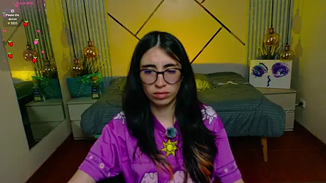 LenaRoses online show from August 6, 7:43 pm