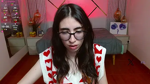 LenaRoses online show from July 3, 8:26 pm
