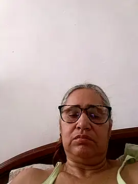  candi online show from April 10, 1:39 pm