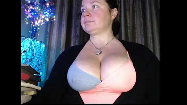 amorelara online show from September 20, 8:12 am