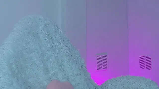 hantonella  online show from January 10, 1:38 pm