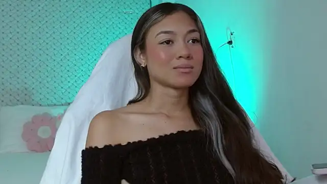 hantonella  online show from April 6, 3:35 pm