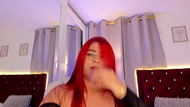 LindaRey  online show from February 21, 5:19 am