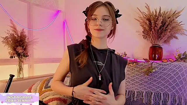 JennyDilly online show from November 30, 8:35 pm