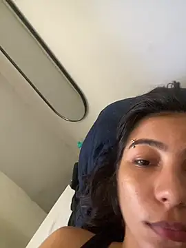 Julinhasz online show from March 20, 6:02 pm