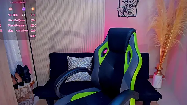 CharlotteCox  online show from September 24, 12:31 am