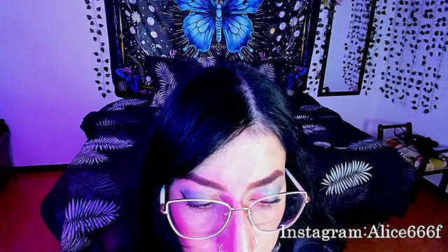 alice 666f online show from October 6, 4:45 pm