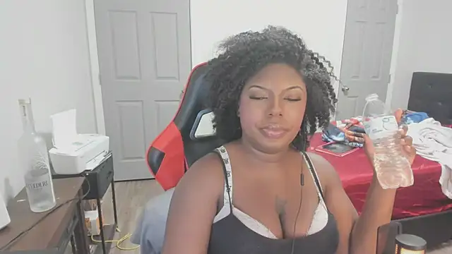 demi xoxo online show from October 17, 5:10 am