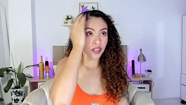 Zoe Gruber online show from February 3, 11:29 pm