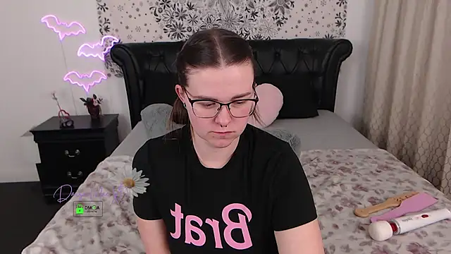 DaisieMaeXO online show from November 7, 5:35 am