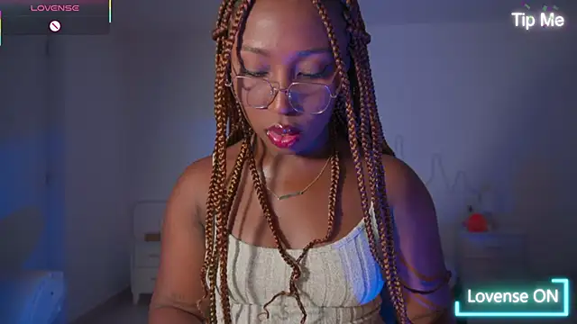 EmmaSanzz  online show from November 13, 11:42 am