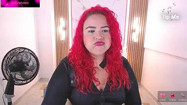 Mariana Rojas online show from June 7, 5:25 am