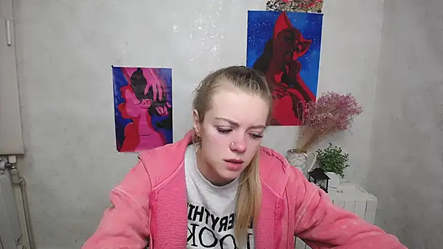 AliceFlirtt  online show from October 6, 7:47 am