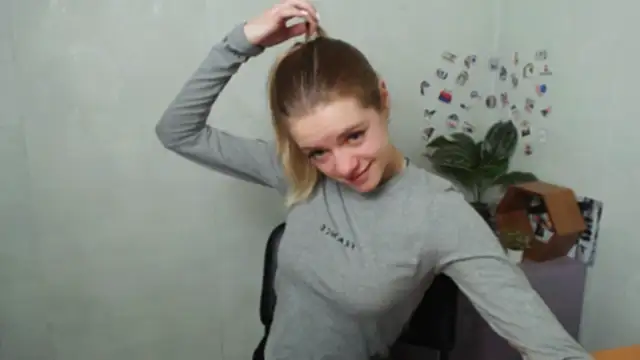 AliceFlirtt  online show from December 17, 9:57 am