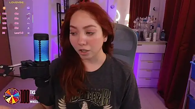 LilyVelvett online show from September 12, 5:30 am