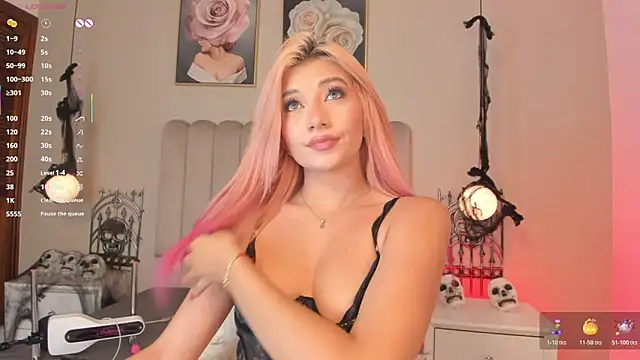 Emma Thompsson online show from October 19, 2:24 am