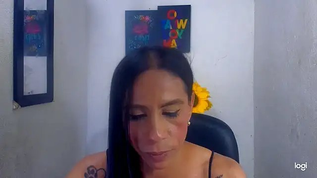 juanblakbigcock online show from October 15, 9:39 pm