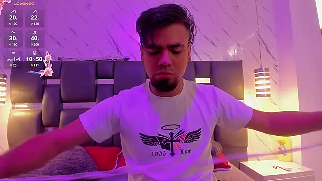 PittAndLunaa online show from March 10, 12:31 pm