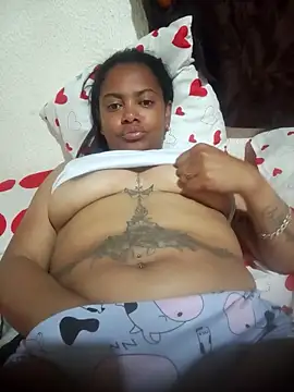 miakatalella23 online show from September 26, 5:21 pm