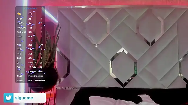 Sara Foxx1 online show from October 19, 12:01 am