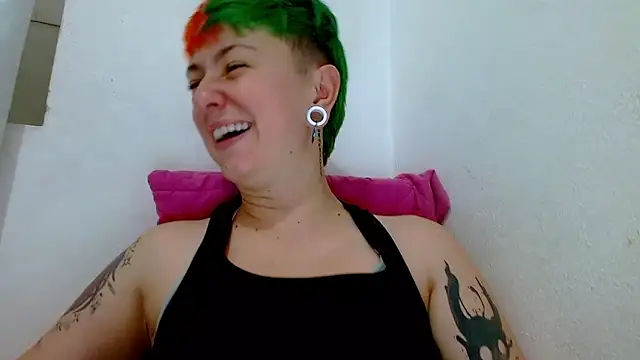 tomboyblue online show from January 15, 8:15 pm