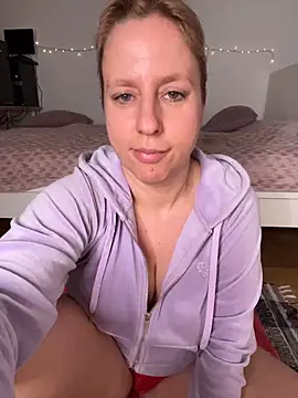 MariaValentine online show from March 4, 4:35 pm