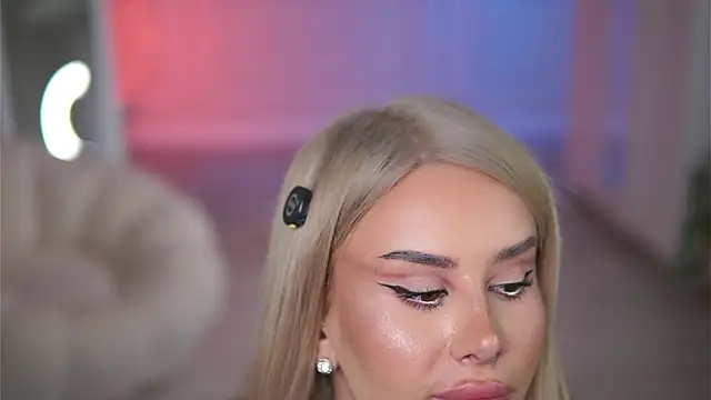 EvaZane online show from February 2, 8:41 pm