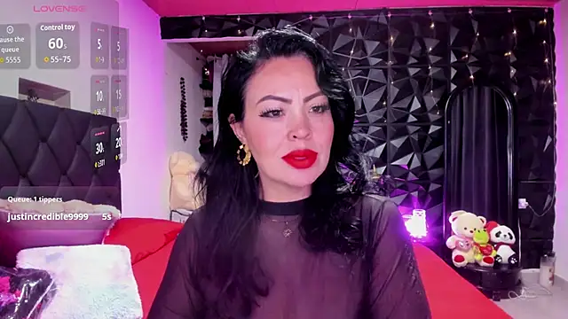 charlottemeyerr online show from November 17, 2:45 am