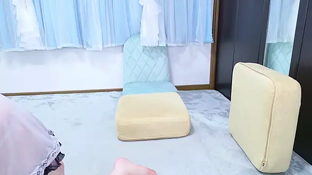 -YU- online show from November 13, 5:34 pm