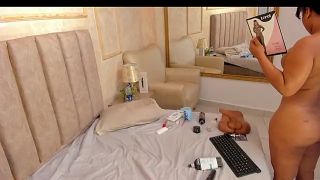 Katejordan online show from May 15, 5:44 am