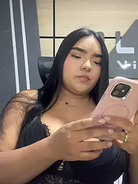 little lissiee online show from June 25, 11:06 pm
