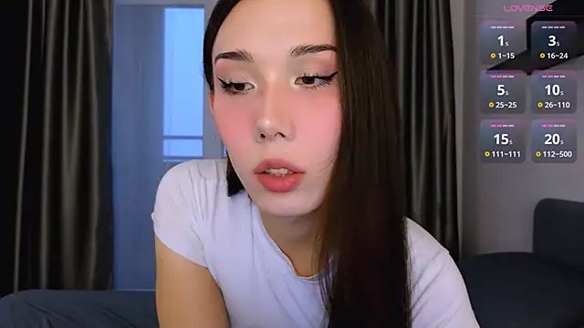 Kaia Sunshine Mia online show from December 19, 12:41 pm