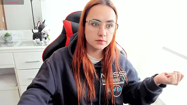 maryluna95 online show from September 11, 8:42 pm