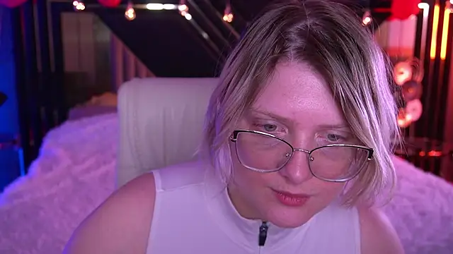 CoolTatis online show from February 26, 9:19 am