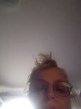 BritneyHudson online show from September 21, 6:12 am