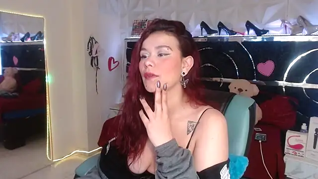 red moon 2 online show from February 25, 1:26 am