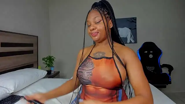 Renee-18 online show from November 6, 5:13 am