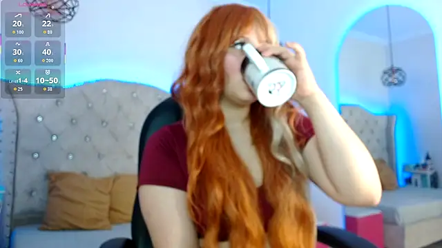 Charlotte Jones   online show from December 15, 11:37 am