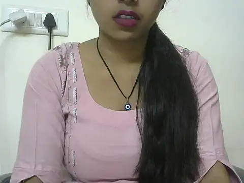 momo lov online show from October 6, 5:57 am