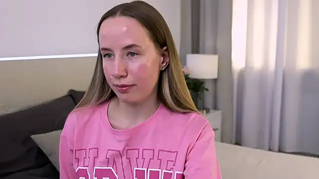 Cassie Kelman online show from October 13, 10:01 pm